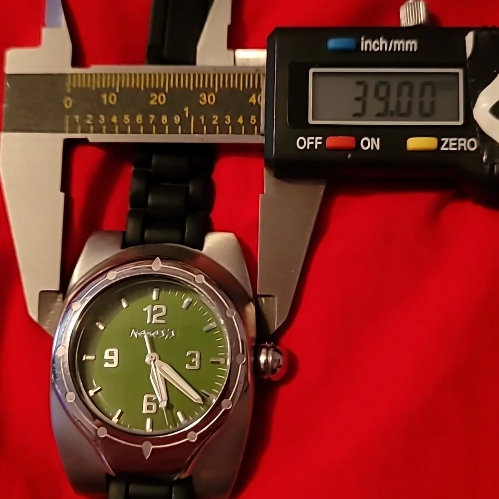 Nemesis Silver With Green Face Vintage Chunky Mens‎ Watch With Replacement Band